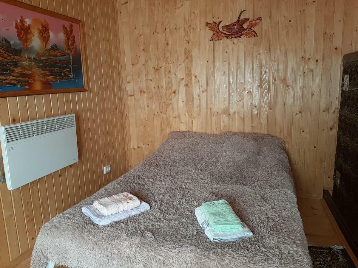 Котедж "Барвінок" Verkhovyna Ngoại thất bức ảnh